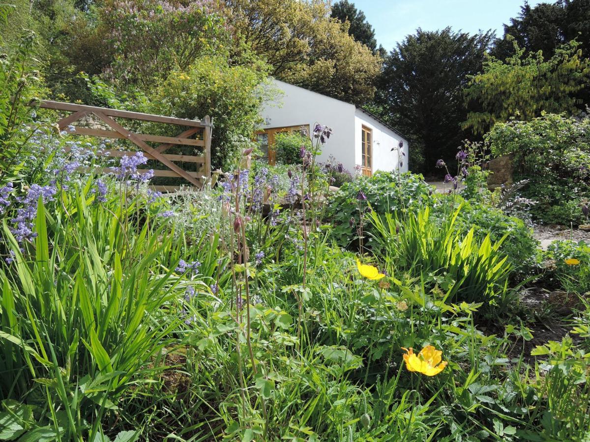 Hadrian'S Barn Hotel Heddon on the Wall Exterior photo