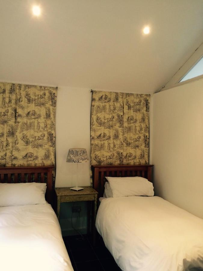 Hadrian'S Barn Hotel Heddon on the Wall Exterior photo